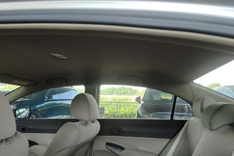 Used CIIMO 2012 1.8L Automatic Headliner