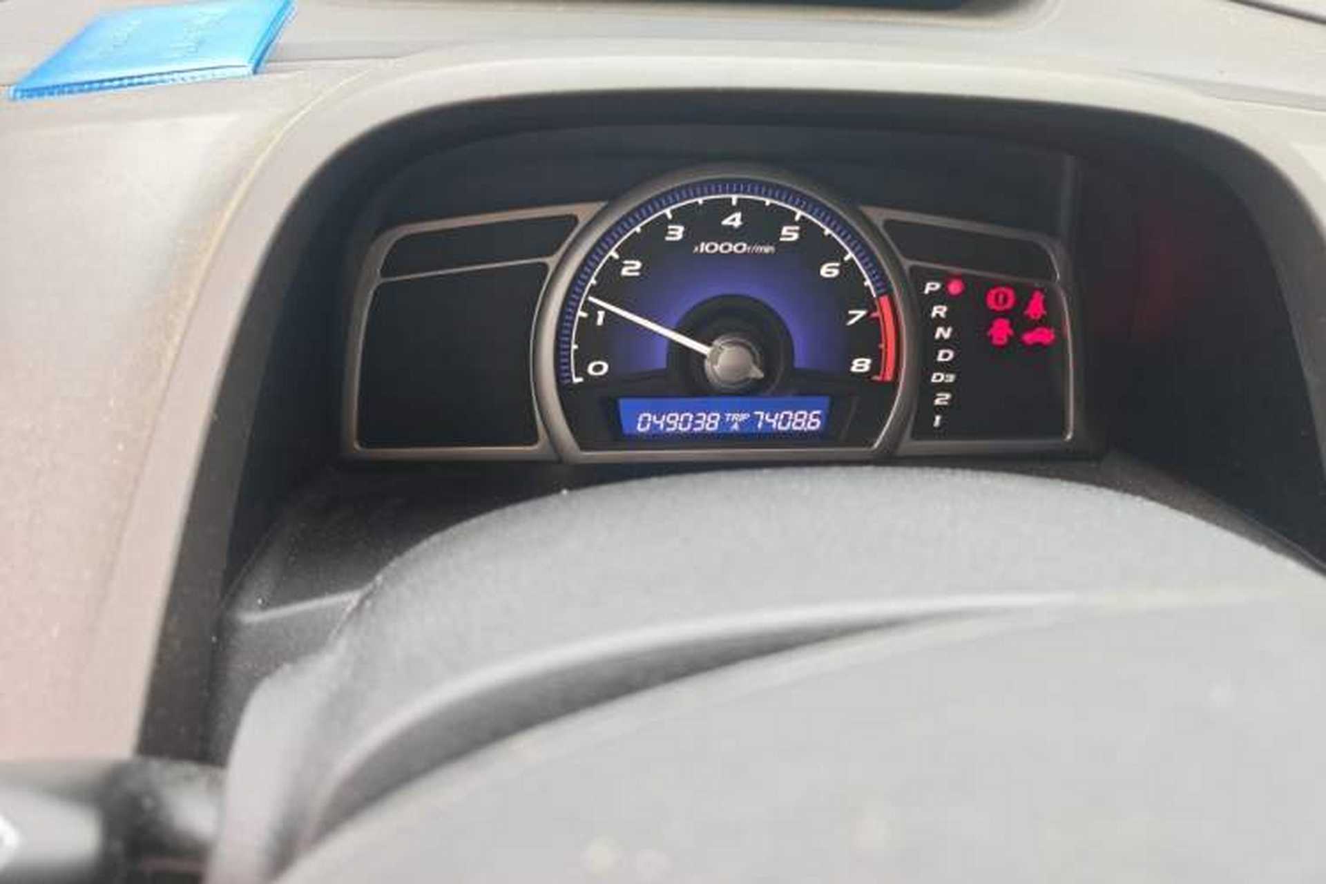 Used CIIMO 2012 1.8L Automatic Odometer Close Up