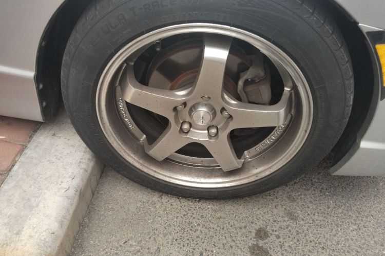 Used CIIMO 2012 1.8L Automatic Right Front Wheel Hub