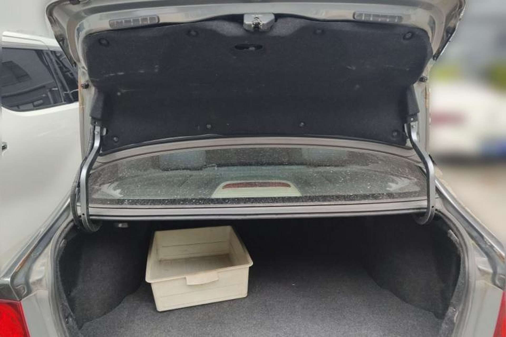 Used CIIMO 2012 1.8L Automatic Trunk