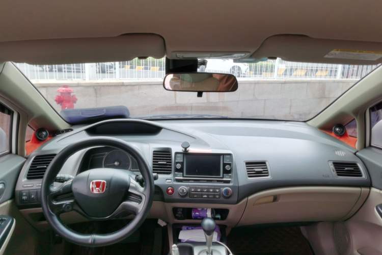 Used CIIMO 2012 1.8L Automatic Center Console