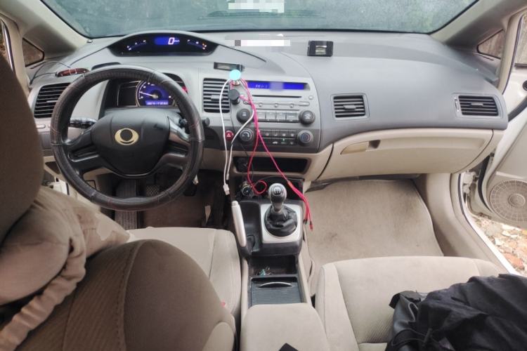 Used CIIMO 2012 1.8L Manual Center Console