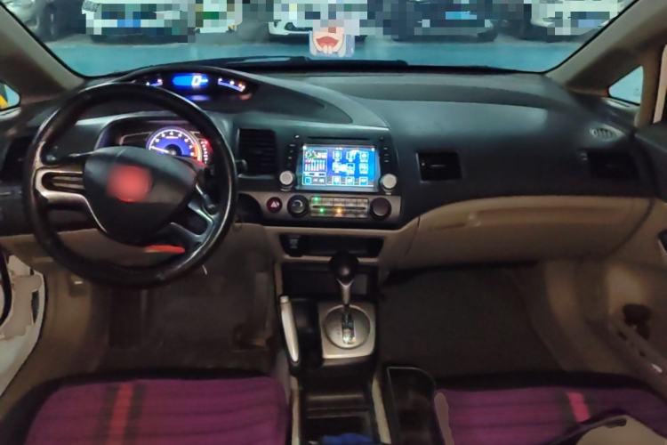 Used CIIMO 2012 1.8L Automatic Center Console