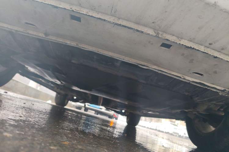 Used CIIMO 2012 1.8L Automatic Chassis Front