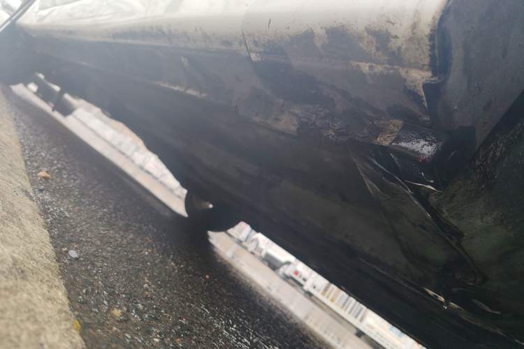 Used CIIMO 2012 1.8L Automatic Chassis Front Right