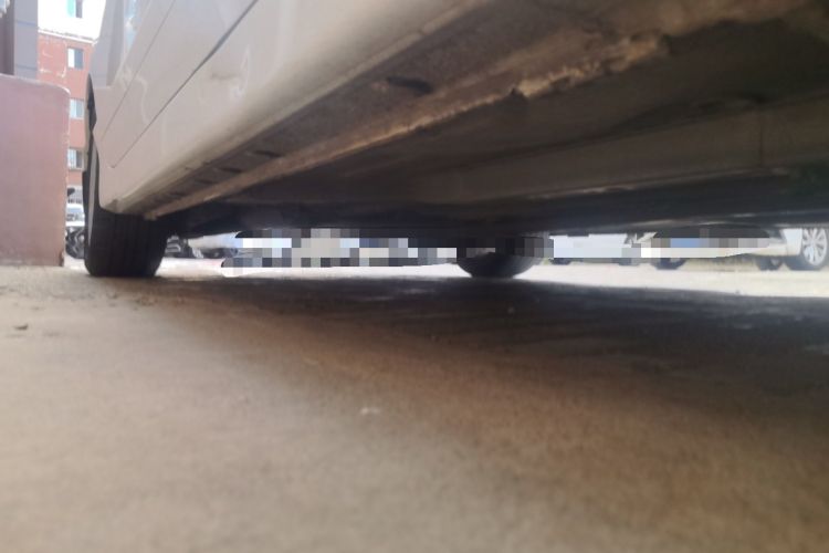 Used CIIMO 2012 1.8L Automatic Chassis Front Right