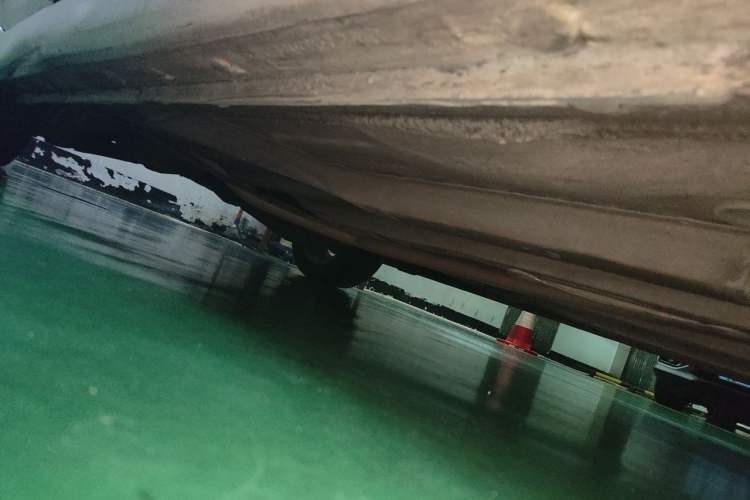 Used CIIMO 2012 1.8L Automatic Chassis Front Right