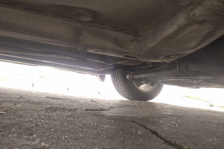 Used CIIMO 2012 1.8L Automatic Chassis Front Right