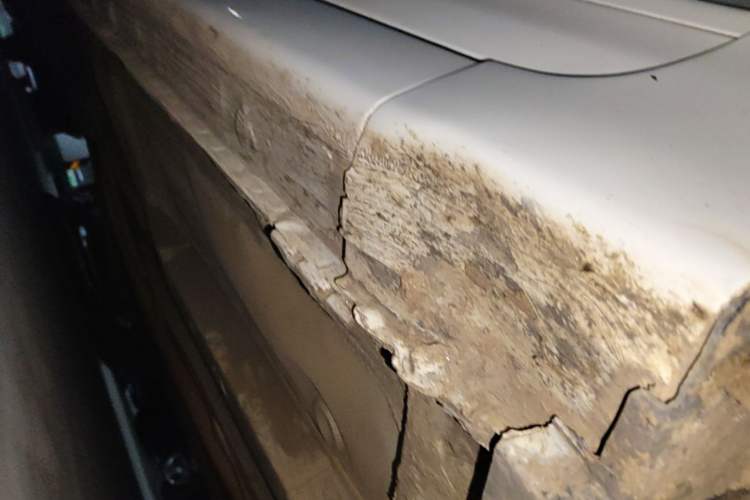 Used CIIMO 2012 1.8L Automatic Chassis Front Right