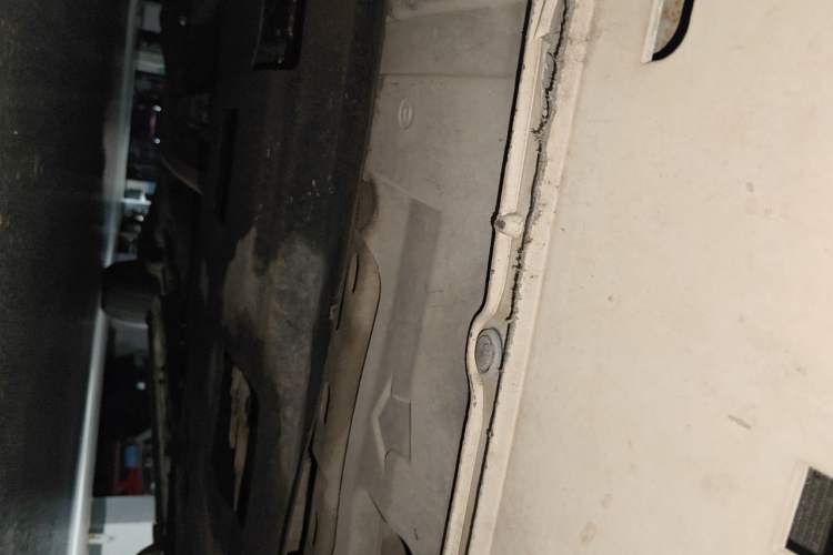 Used CIIMO 2012 1.8L Automatic Chassis Front