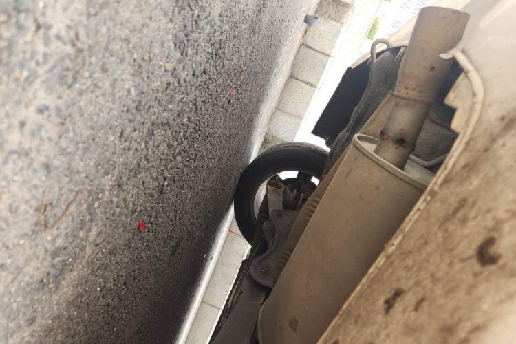 Used CIIMO 2012 1.8L Automatic Chassis Rear