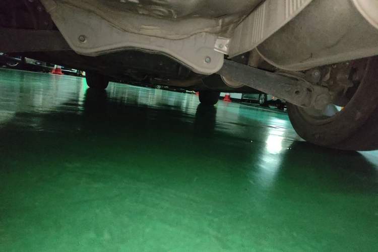 Used CIIMO 2012 1.8L Automatic Chassis Rear