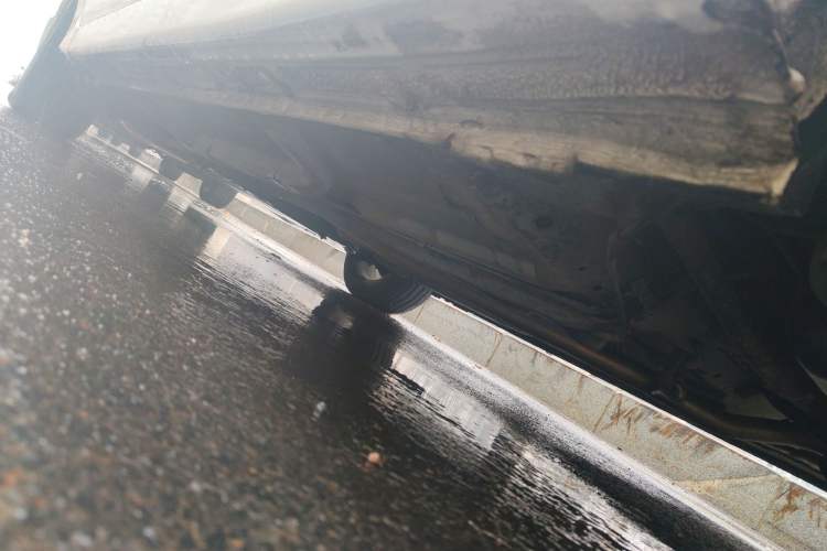 Used CIIMO 2012 1.8L Automatic Chassis Rear Left