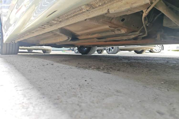 Used CIIMO 2012 1.8L Automatic Chassis Rear Left