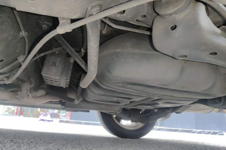 Used CIIMO 2012 1.8L Automatic Chassis Rear Left