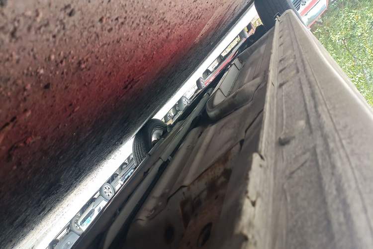 Used CIIMO 2012 1.8L Automatic Chassis Rear Left