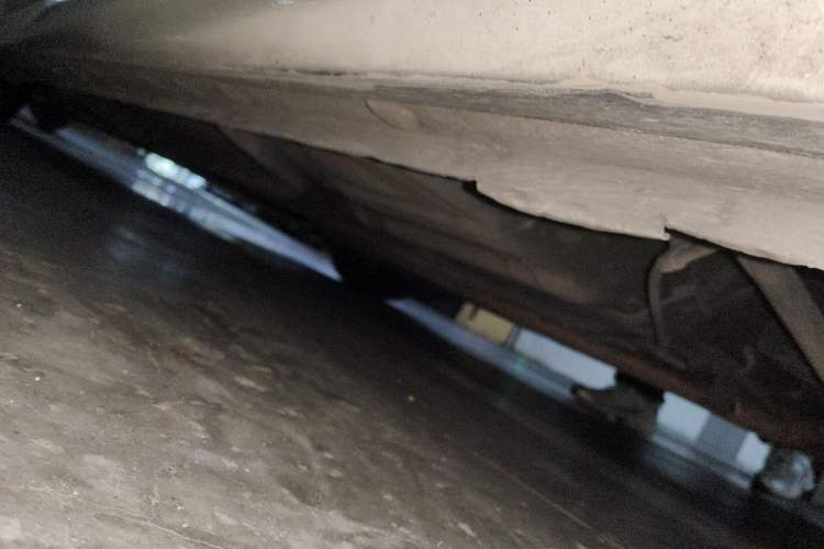 Used CIIMO 2012 1.8L Automatic Chassis Rear Left