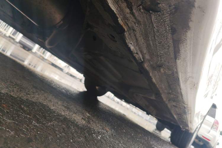 Used CIIMO 2012 1.8L Automatic Chassis Rear Right