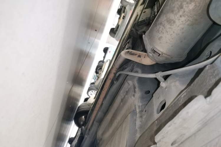 Used CIIMO 2012 1.8L Automatic Chassis Rear Right