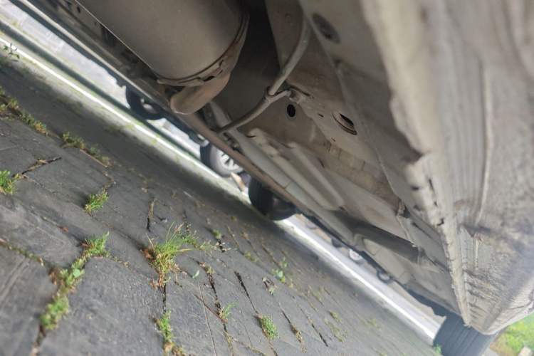 Used CIIMO 2012 1.8L Automatic Chassis Rear Right