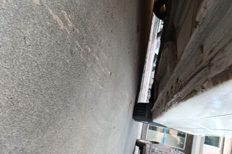 Used CIIMO 2012 1.8L Manual Chassis Rear Right
