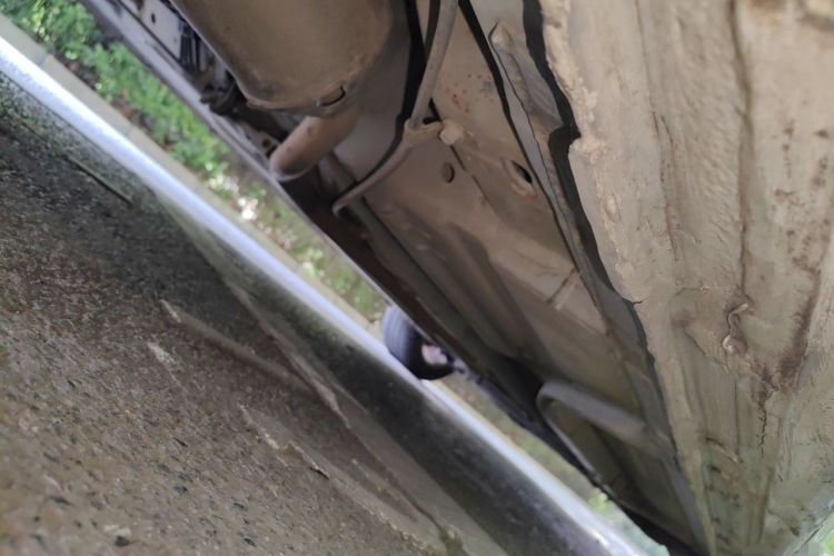 Used CIIMO 2012 1.8L Automatic Chassis Rear Right