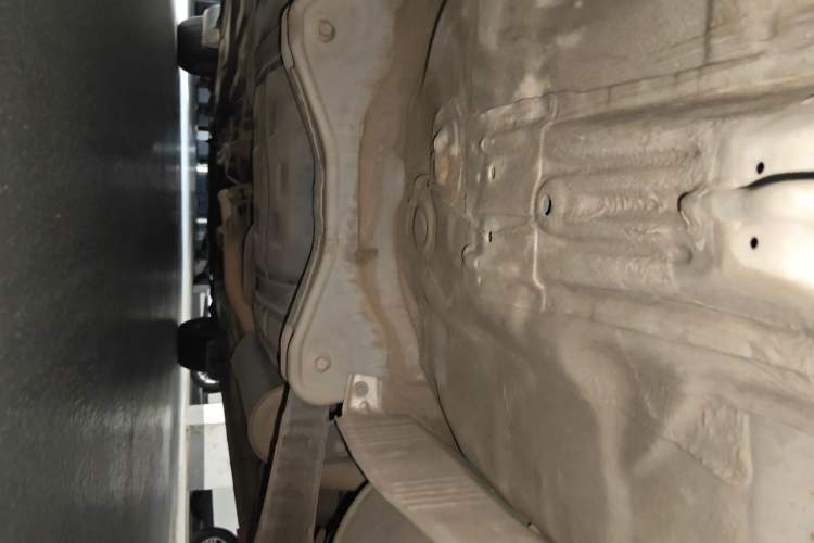 Used CIIMO 2012 1.8L Automatic Chassis Rear