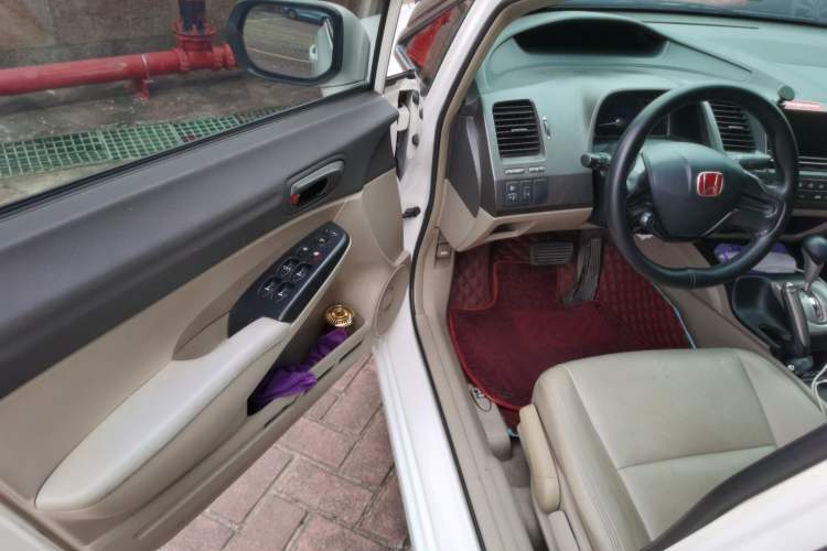 Used CIIMO 2012 1.8L Automatic Driver Seat
