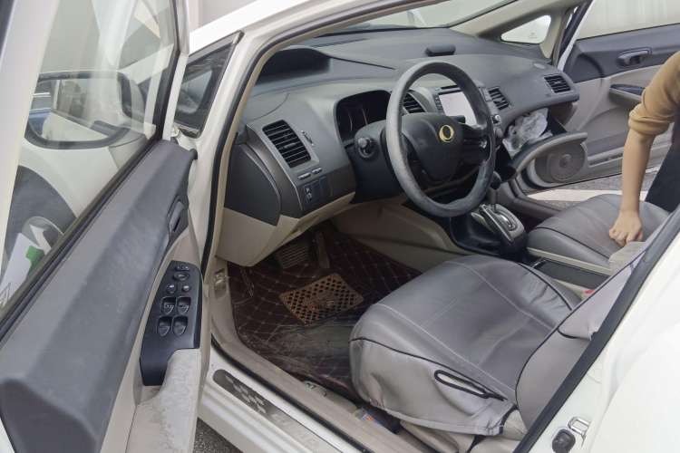 Used CIIMO 2012 1.8L Automatic Driver Seat