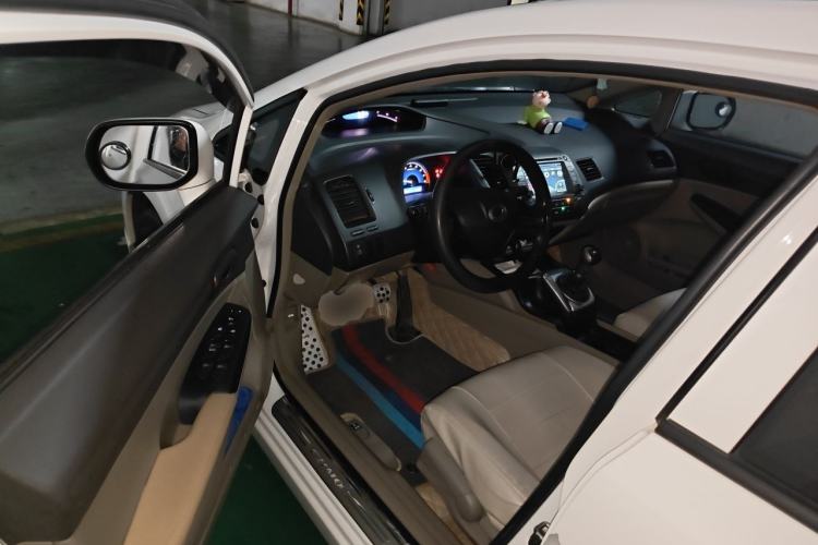 Used CIIMO 2012 1.8L Manual Driver Seat