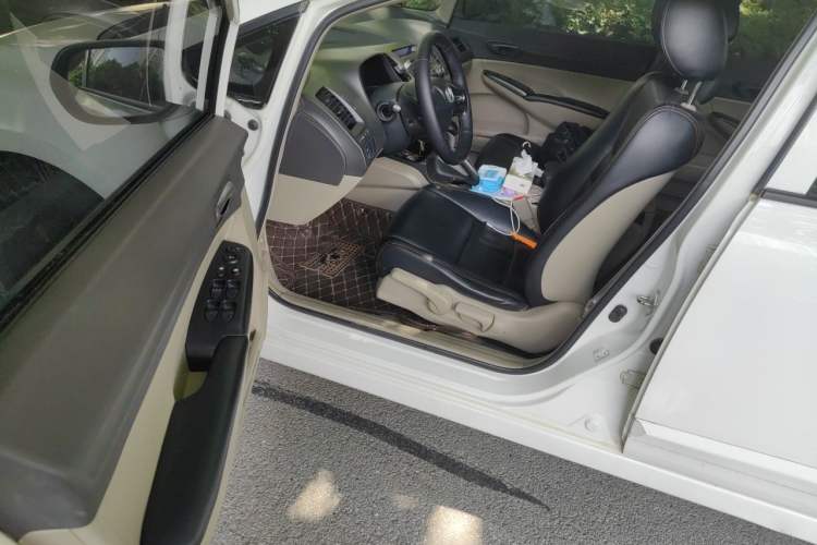 Used CIIMO 2012 1.8L Automatic Driver Seat