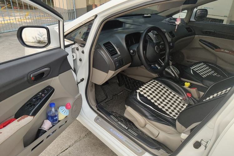 Used CIIMO 2012 1.8L Automatic Driver Seat