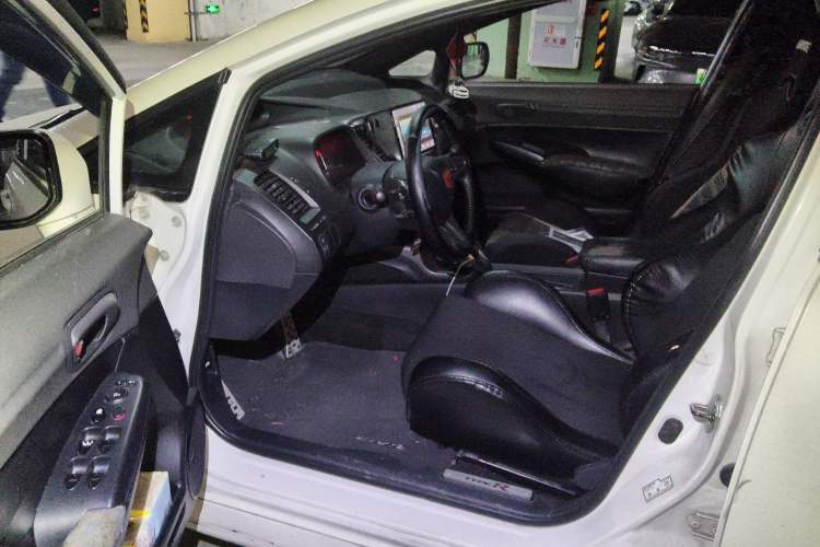 Used CIIMO 2012 1.8L Automatic Driver Seat