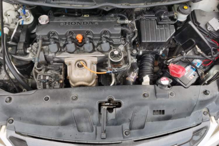 Used CIIMO 2012 1.8L Automatic Engine Bay