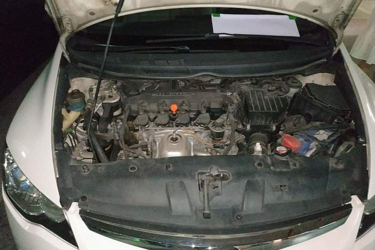 Used CIIMO 2012 1.8L Automatic Engine Bay