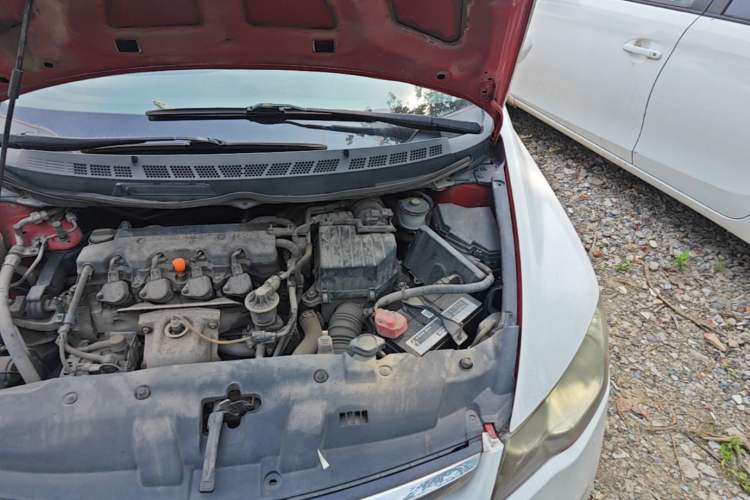 Used CIIMO 2012 1.8L Automatic Engine Bay Left