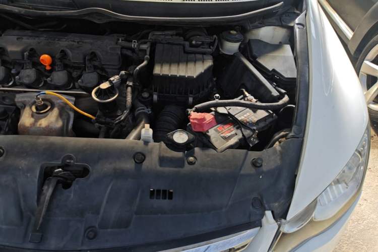 Used CIIMO 2012 1.8L Automatic Engine Bay Left