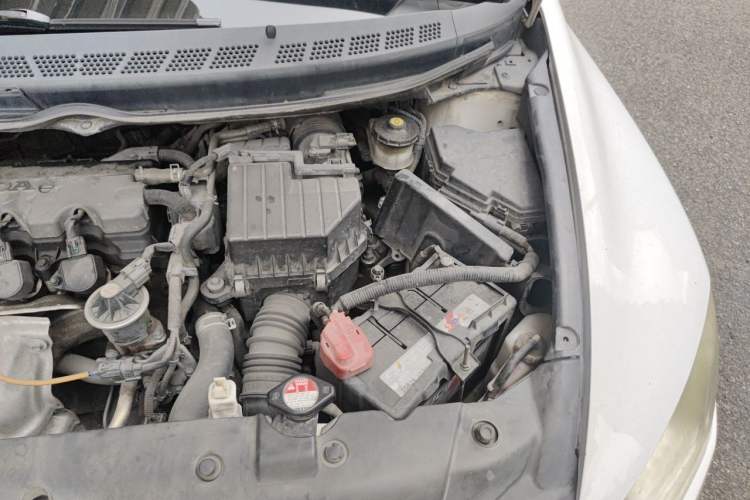 Used CIIMO 2012 1.8L Automatic Engine Bay Left