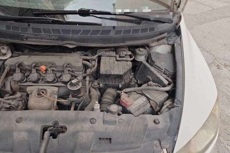 Used CIIMO 2012 1.8L Automatic Engine Bay Left
