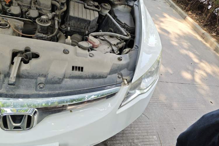 Used CIIMO 2012 1.8L Automatic Engine Bay Left