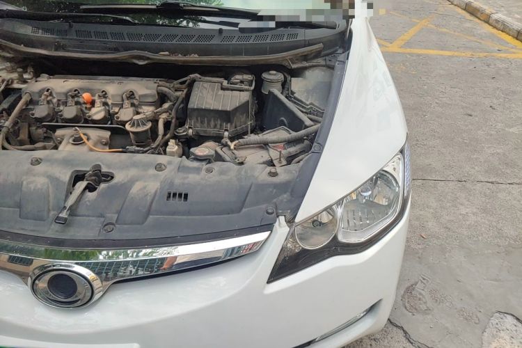 Used CIIMO 2012 1.8L Automatic Engine Bay Left
