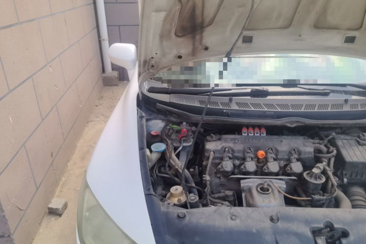 Used CIIMO 2012 1.8L Automatic Engine Bay Right