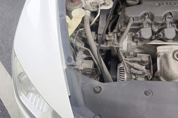 Used CIIMO 2012 1.8L Automatic Engine Bay Right