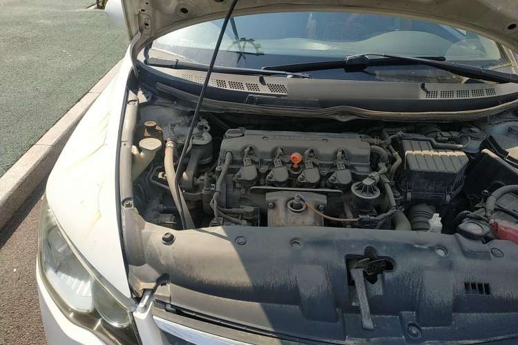 Used CIIMO 2012 1.8L Manual Engine Bay Right