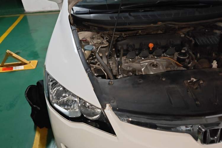 Used CIIMO 2012 1.8L Manual Engine Bay Right