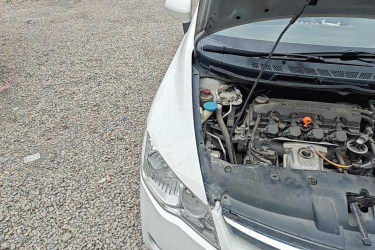 Used CIIMO 2012 1.8L Automatic Engine Bay Right