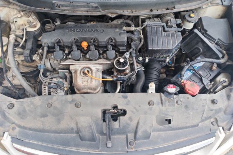 Used CIIMO 2012 1.8L Automatic Engine Bay