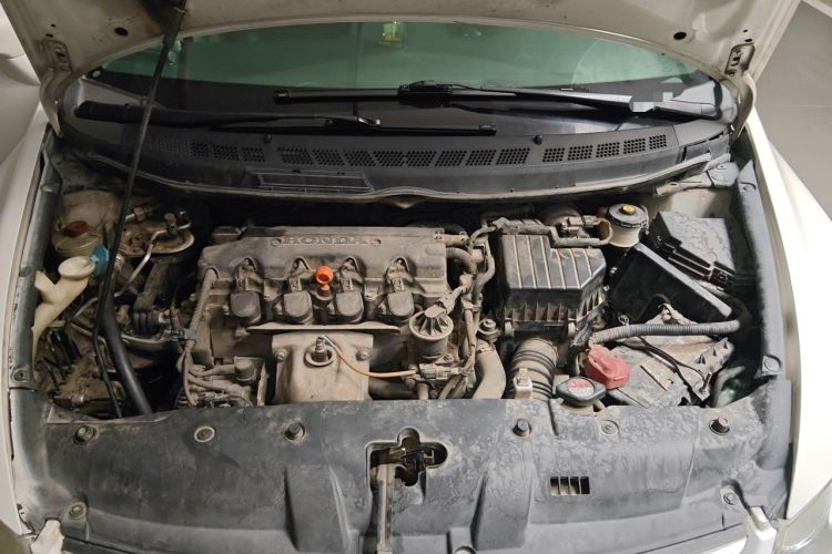 Used CIIMO 2012 1.8L Automatic Engine Bay