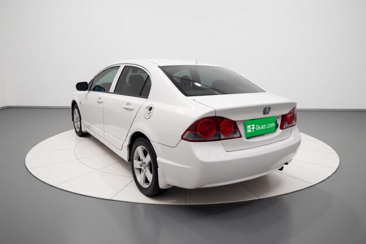 Used CIIMO 2012 1.8L Automatic Exterior 3
