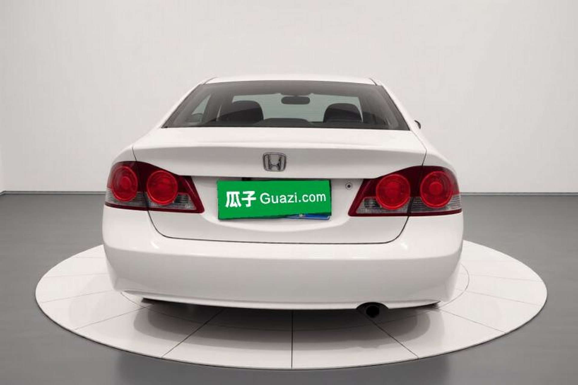 Used CIIMO 2012 1.8L Automatic Exterior 4